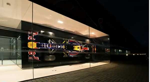 Building the Red Bull RB9 F1 Car